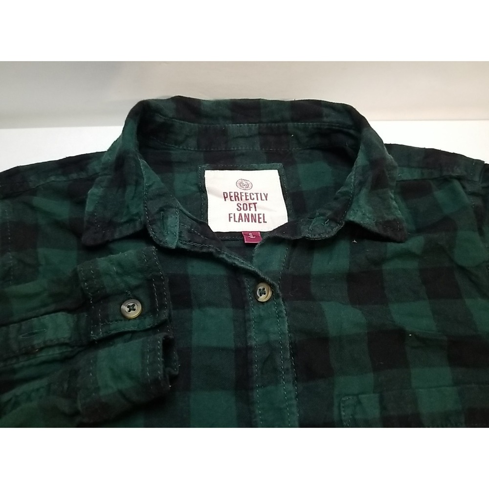 SO Womens Plaid Flannel Shirt Small Green Black Buffalo Check Button Up